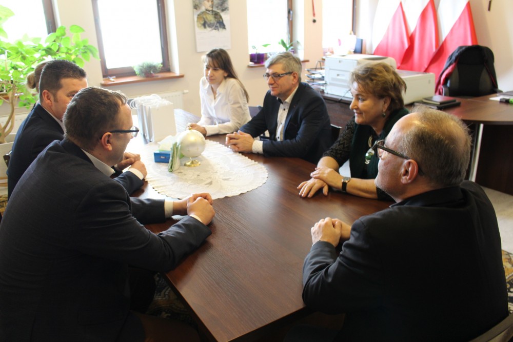 Spotkanie z delegacją Powiatu Krakowskiego w Radosnej Nowinie